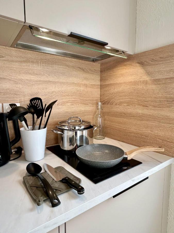 Apartament Modern 1 Bdr + Balcony + Free Parking + Ac + Pool L'Isle-d'Abeau Zewnętrze zdjęcie